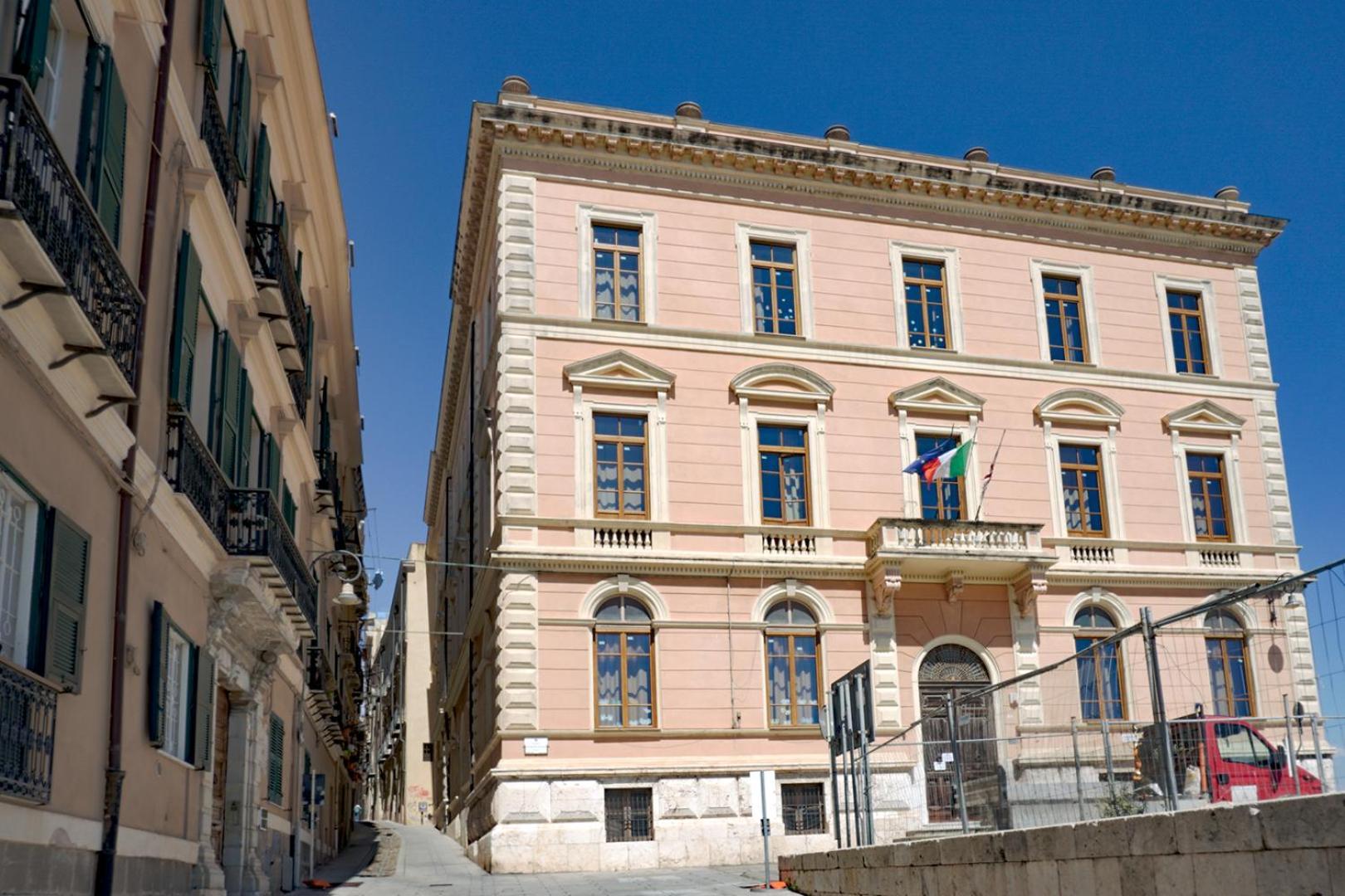 Casa Storica Di Charme Con Vista Mare Nel Cuore Di Каляри Екстериор снимка